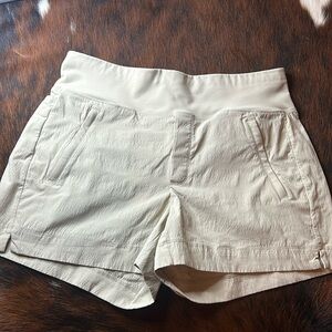 Athleta Trekkie north shorts